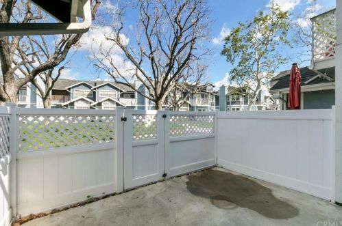 218 Glendora Ave, Covina CA 91724-2968 exterior