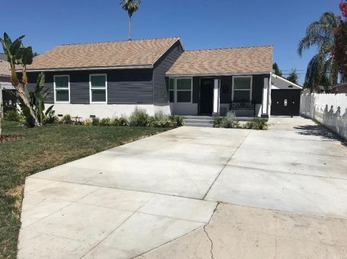 7650 Amestoy Ave, Van Nuys CA  91406-2109 exterior