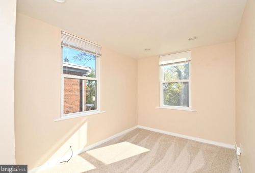 831 Yuma St, Washington DC 20032-3973 exterior