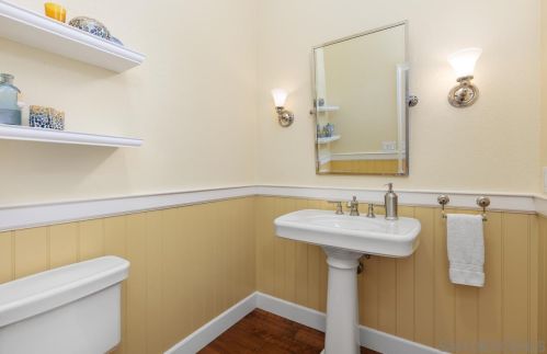 6162 Paseo Monona, Carlsbad CA  92009-2218 exterior