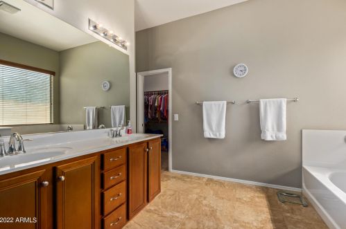 12160 Locust Ln, Avondale AZ  85323-7681 exterior