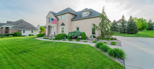 9240 Schillton Dr, Dyer, IN 46373-9394