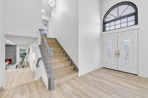 452 Teri Ln, Orange, CA 92869-4652