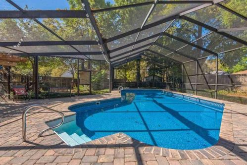 2415 Bluffs Cir, Pensacola, FL 32503-5833