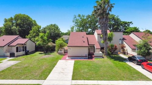 622 Golden Sunshine Cir, Orlando, FL 32807-3456