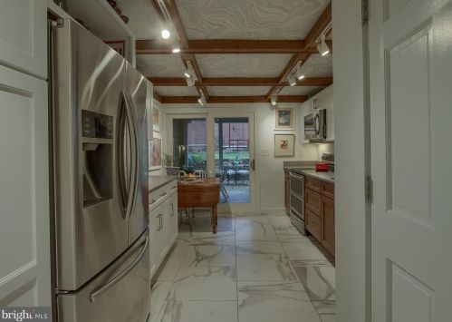 409 Boas St, Harrisburg PA 17103-1716 exterior