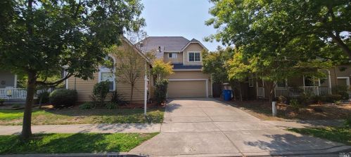 2008 Red Oak Dr, Santa Rosa, CA 95403-7610