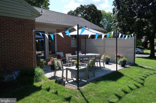 300 28th St, Camp Hill PA  17011-2801 exterior