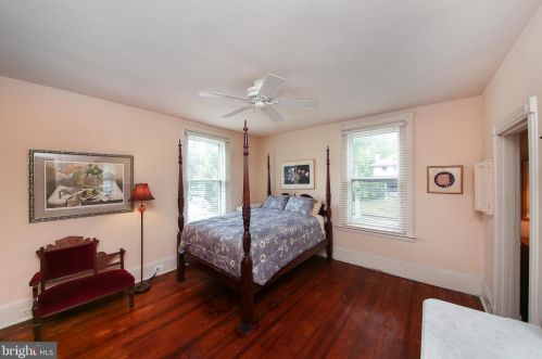 202 Ct St, Gardenville PA  exterior