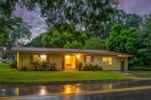 45 Hazel St, Orlando, FL 32804-3915