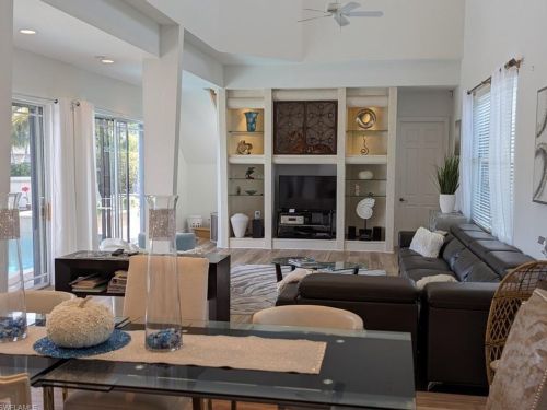 9625 6th St, Naples FL  34108-2204 exterior