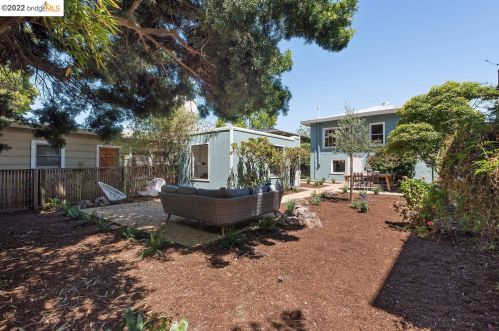 2718 Russell St, Berkeley CA 94705-2333 exterior