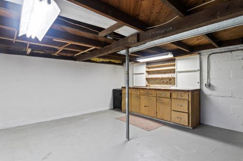 4211 97, Milwaukee WI 53228-2111 exterior