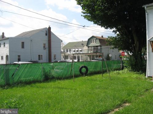 237 Nicholas St, Arnots Addition PA  17970-1346 exterior