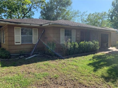 404 Bluebell St, Highlands, TX 77562-2607