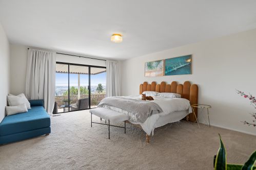 1999 Edgehill Ct, San Leandro CA  94577-6302 exterior