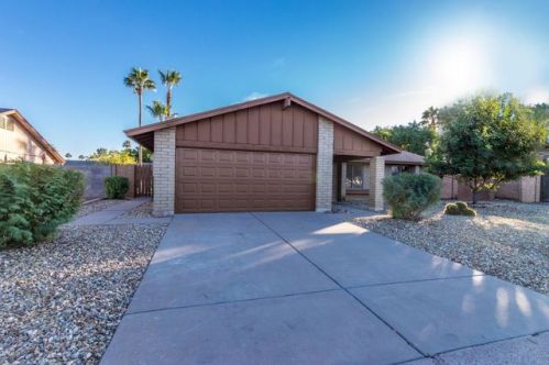 2559 Olla Cir, Mesa, AZ 85202-7870