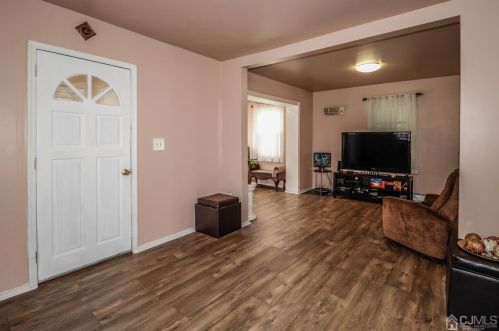 229 Delmore Ave, South Plainfield NJ  07080-3207 exterior