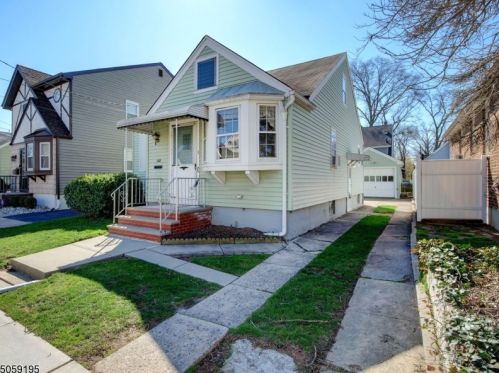 152 Butler Ave, Roselle Park, NJ 07204-1802
