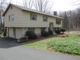 318 Strongtown Rd, Southbury, CT 06488-2448