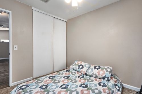 17302 Forest Hills Dr, Victorville CA  92395-4618 exterior