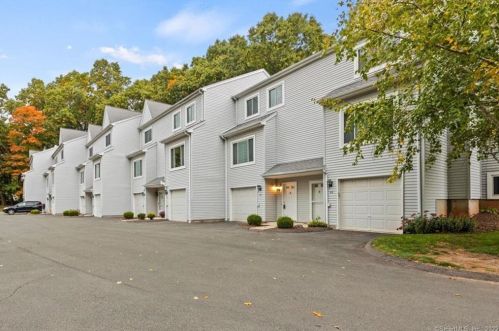 69 Northwest Dr, Plainville, CT 06062-1101