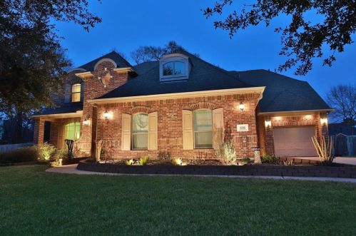 9098 Rose Canyon Dr, Conroe, TX 77302-5669
