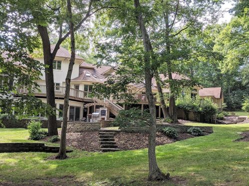 1237 Geneva National Ave, Lake Geneva WI  53147-4829 exterior