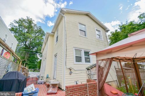 310 Congress St, Charles Town WV  25414-1320 exterior