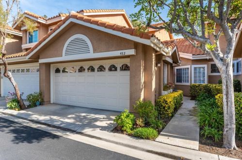 482 Belcaro Way, Calabasas, CA 91377-5562