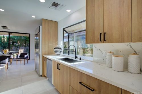 65 Colgate Dr, Rancho Mirage CA  92270-3703 exterior