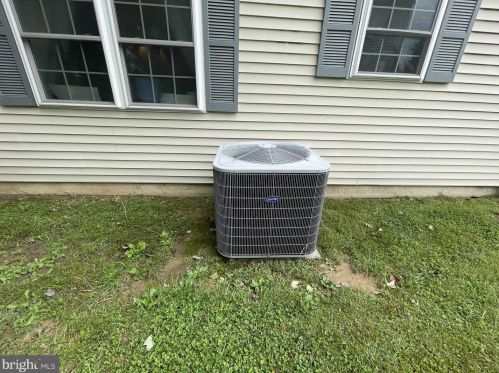 842 Woodcrest Turn, Dover DE  19904-2412 exterior