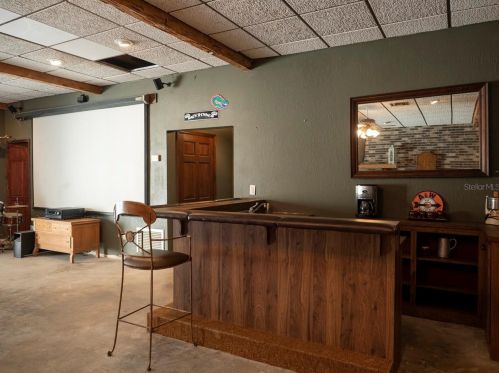 6737 180th Avenue Rd, Ocklawaha FL  32179-7002 exterior