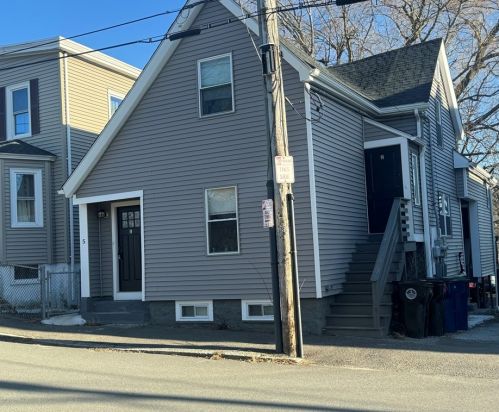 5 Cleveland St, Salem, MA 01970-2805
