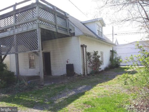22 Market St, Gratz, PA 17030