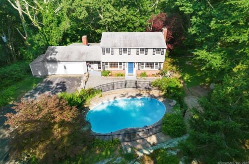 22 Riverview Dr, Lyme, CT 06371-1451