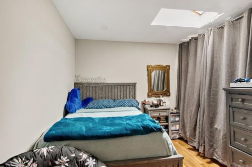 349 Leland Ave, Bronx NY  10473-3016 exterior