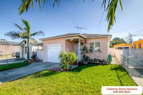 2718 112th St, Lynwood, CA 90262-1720