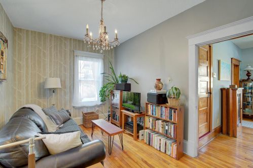 2724 Longfellow Ave, Minneapolis MN 55407-1247 exterior