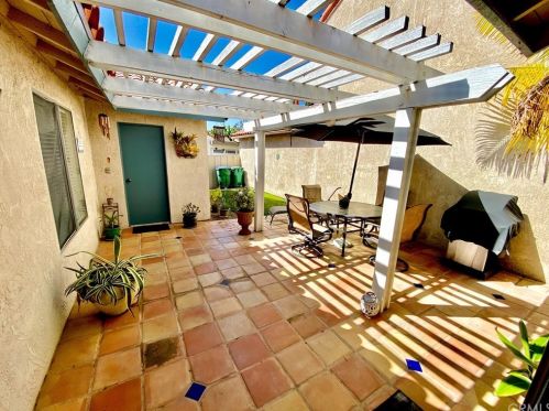 23 Orch, Irvine CA 92618-4540 exterior