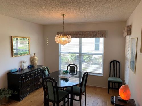 612 Masterpiece Dr, Ruskin FL 33573-6564 exterior