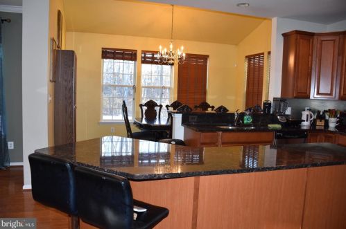 12608 Aubrey Glen Ter, Woodbridge, VA 22192-7824