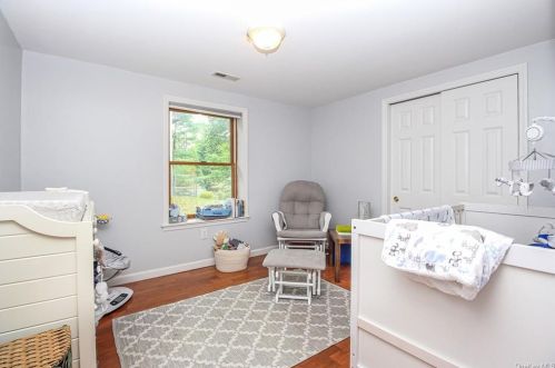 175 Ramona Ct, Yorktown Hgts NY  10598-3318 exterior