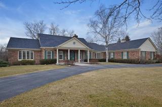 12119 River Glenn Ln, Thiensville, WI 53092-2912