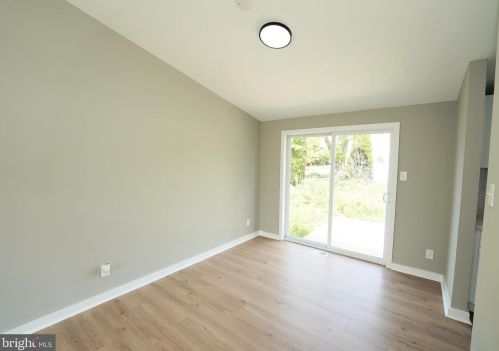 150 Independence Dr, Yardley PA 19067-4910 exterior