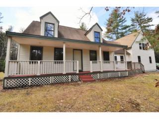 104 Renshaw Rd, Weare, NH 03281-5944