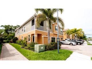 7911 Limestone Ln, Sarasota, FL