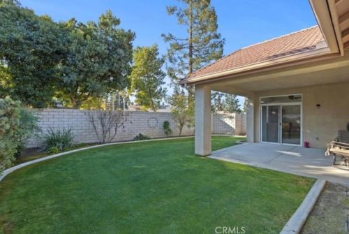 10017 Timeless Rose Ct, Bakersfield CA  93311-3730 exterior