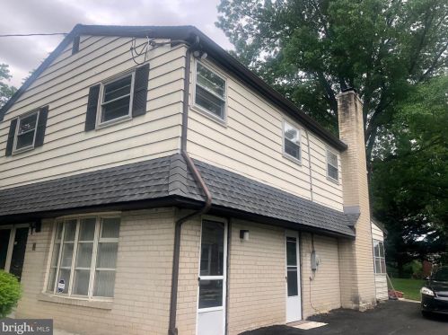 142 Church Rd, Melrose Park, PA 19027-2208