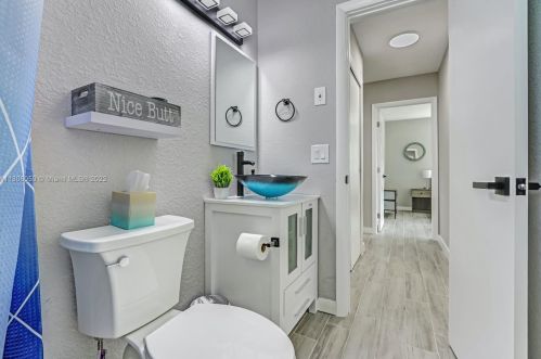 262 12th St, Delray Beach FL  33444-2916 exterior